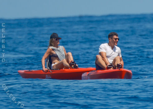 Full leaked Jennifer aniston private photo