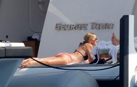 Full leaked Jennifer aniston page private photo
