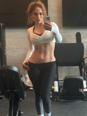 Full leaked Jennifer lopez private photo
