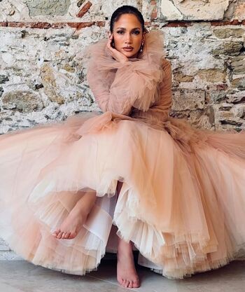 Full leaked Jennifer lopez private photo
