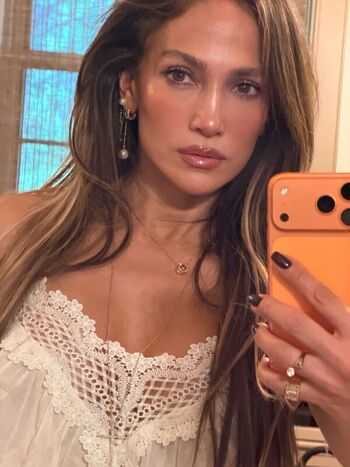 Full leaked Jennifer lopez  page private photo