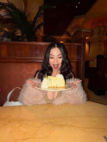 Jennifer Vang