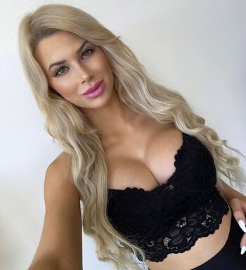 Full leaked Jenny doll private photo