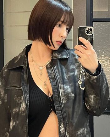 Full leaked Jeon jisu private photo
