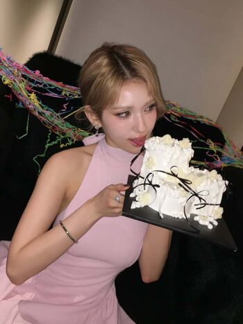 Jeon Somi