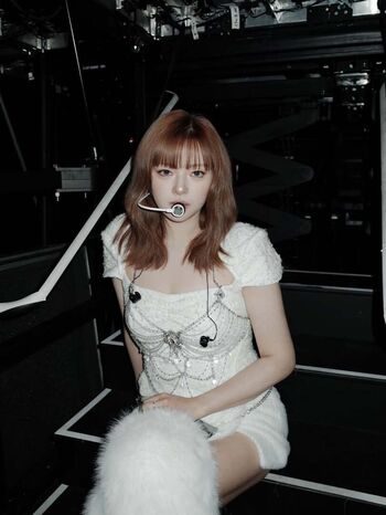Full leaked Jeongyeon private photo