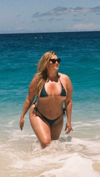 Full leaked Jessfairchild private photo