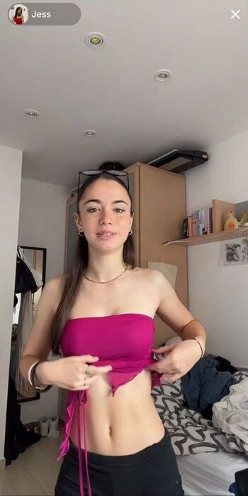 Full leaked Jessiinnie private photo