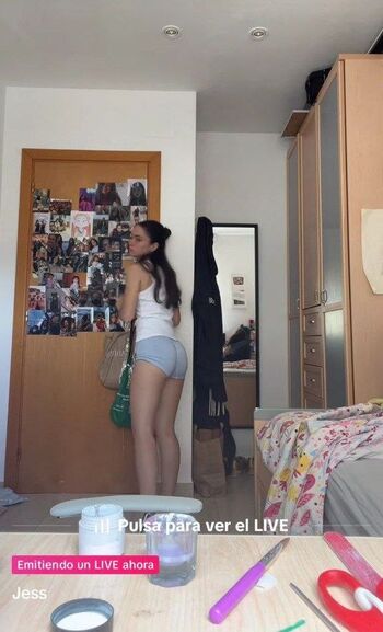 Full leaked Jessiinnie private photo