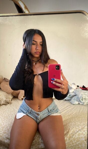 Full leaked Jessyeesecret private photo