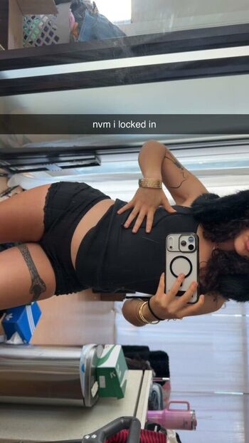 Full leaked Jezabzllz private photo
