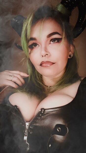 Full leaked Jholladay private photo