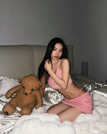 Full leaked Jia east private photo
