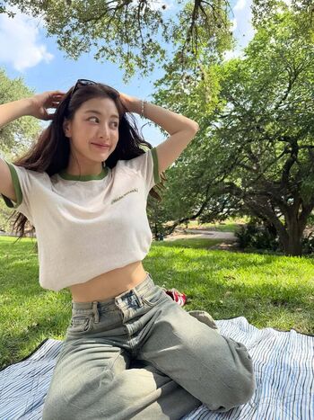 Full leaked Jihyo page private photo