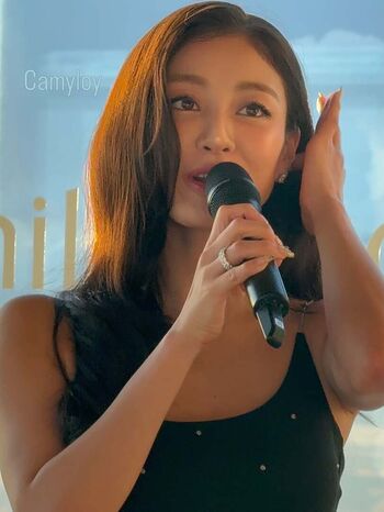 Full leaked Jihyo private photo