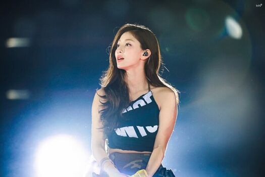 Full leaked Jihyo page private photo