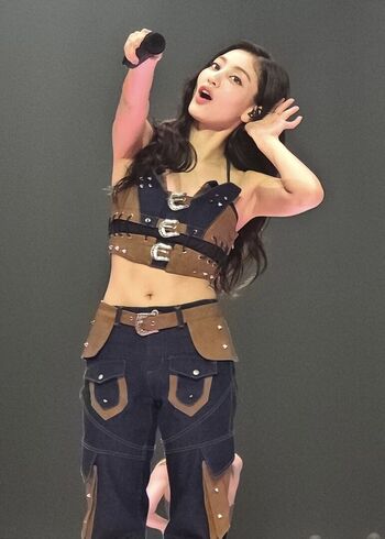 Full leaked Jihyo page private photo