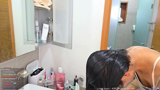 Full leaked Jinnytty private photo