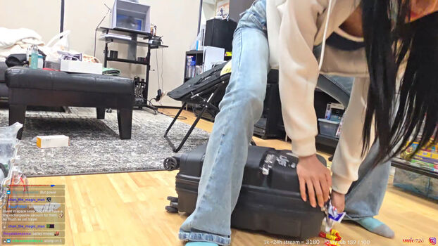 Full leaked Jinnytty page private photo