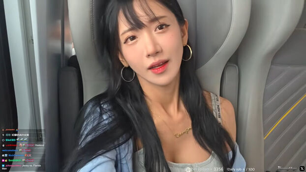 Full leaked Jinnytty page private photo