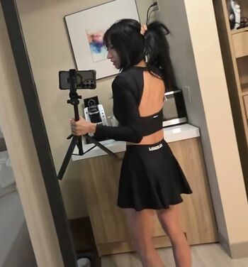 Full leaked Jinnytty page private photo