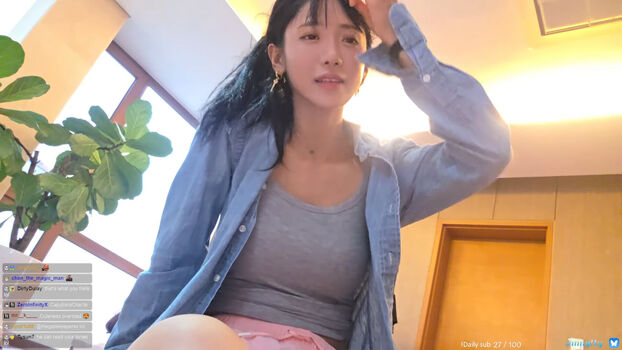 Full leaked Jinnytty private photo