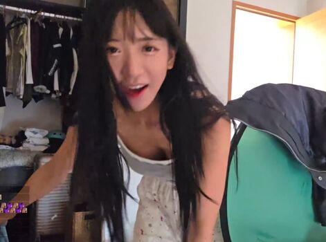 Full leaked Jinnytty private photo