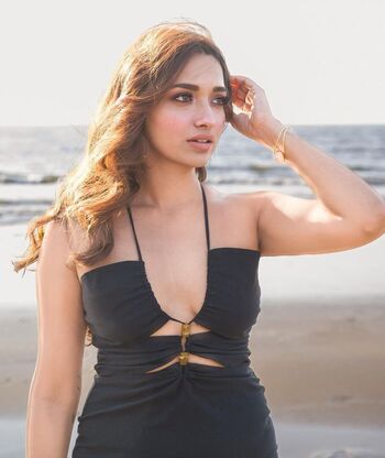 Full leaked Jiyashankar private photo