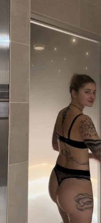 Full leaked Bunnita/ private photo