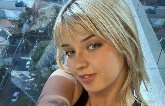 Full leaked Joalin loukamaa private photo