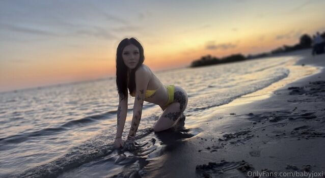 Full leaked Joanie private photo