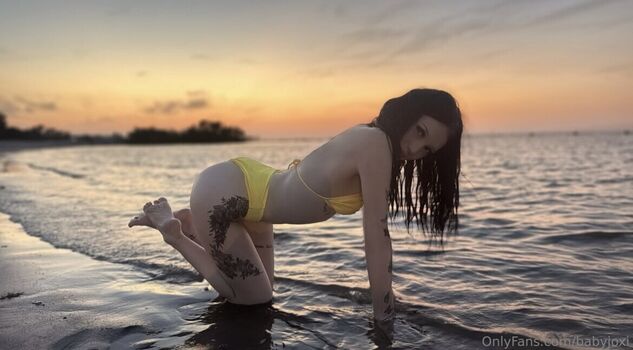 Full leaked Joanie private photo