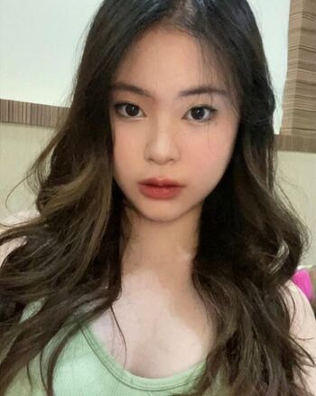 Full leaked Jocelyn private photo