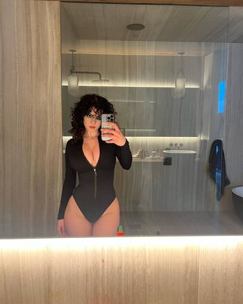 Full leaked Joelle page private photo