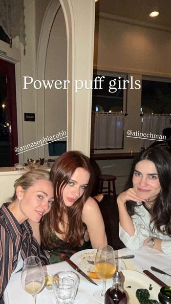 Full leaked Joey king page private photo