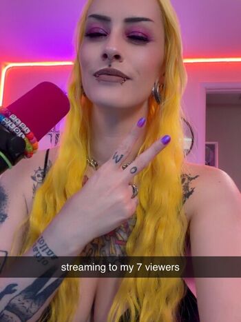 JoJosaysbreee