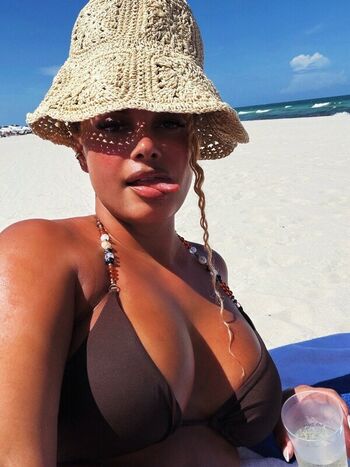 Full leaked Joy taylor private photo