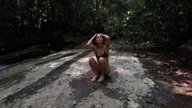 Full leaked Julia dalavia private photo