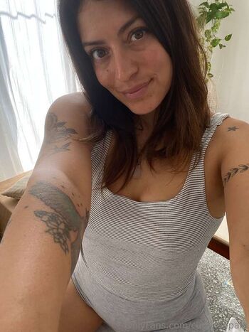 Full leaked Julia diamond private photo