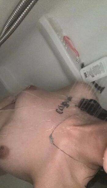 Full leaked Julia graham private photo