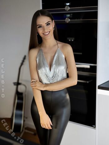 Full leaked Julia hofer private photo