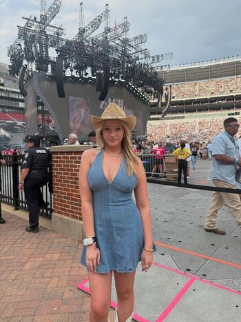 Full leaked Julia larson private photo