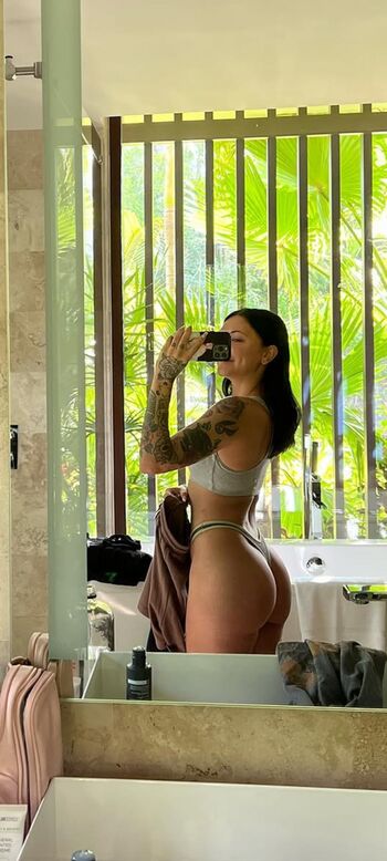 Full leaked Julia michaels private photo