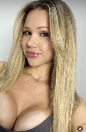 Full leaked Julia mistral private photo