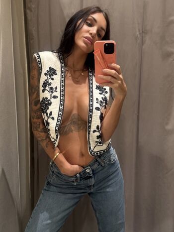 Full leaked Julia paredes private photo