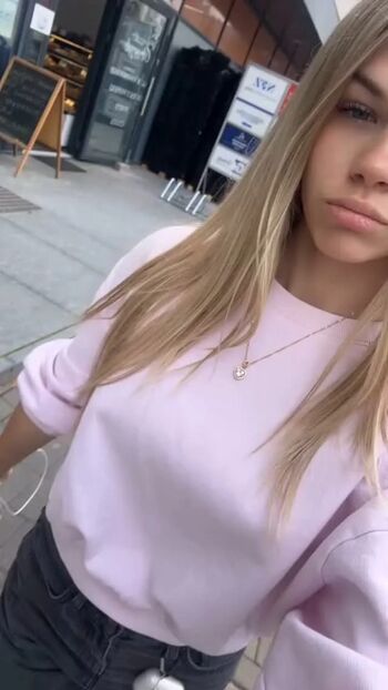 Full leaked Julia pytel private photo