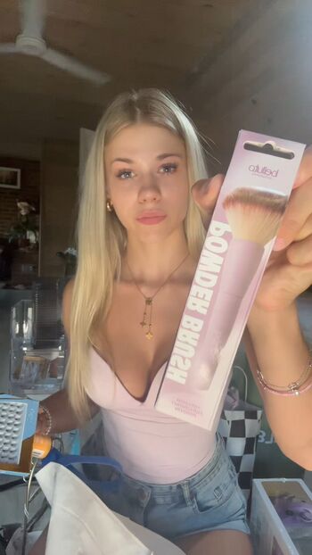 Full leaked Julia pytel private photo