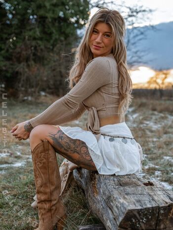Full leaked Julia schfer private photo