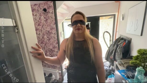 Full leaked Julia winter private photo