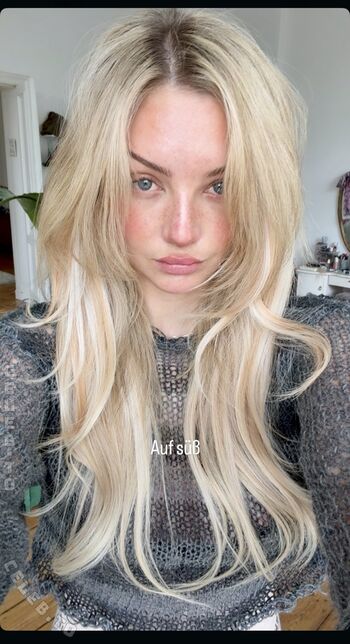 Full leaked Julia wulf private photo